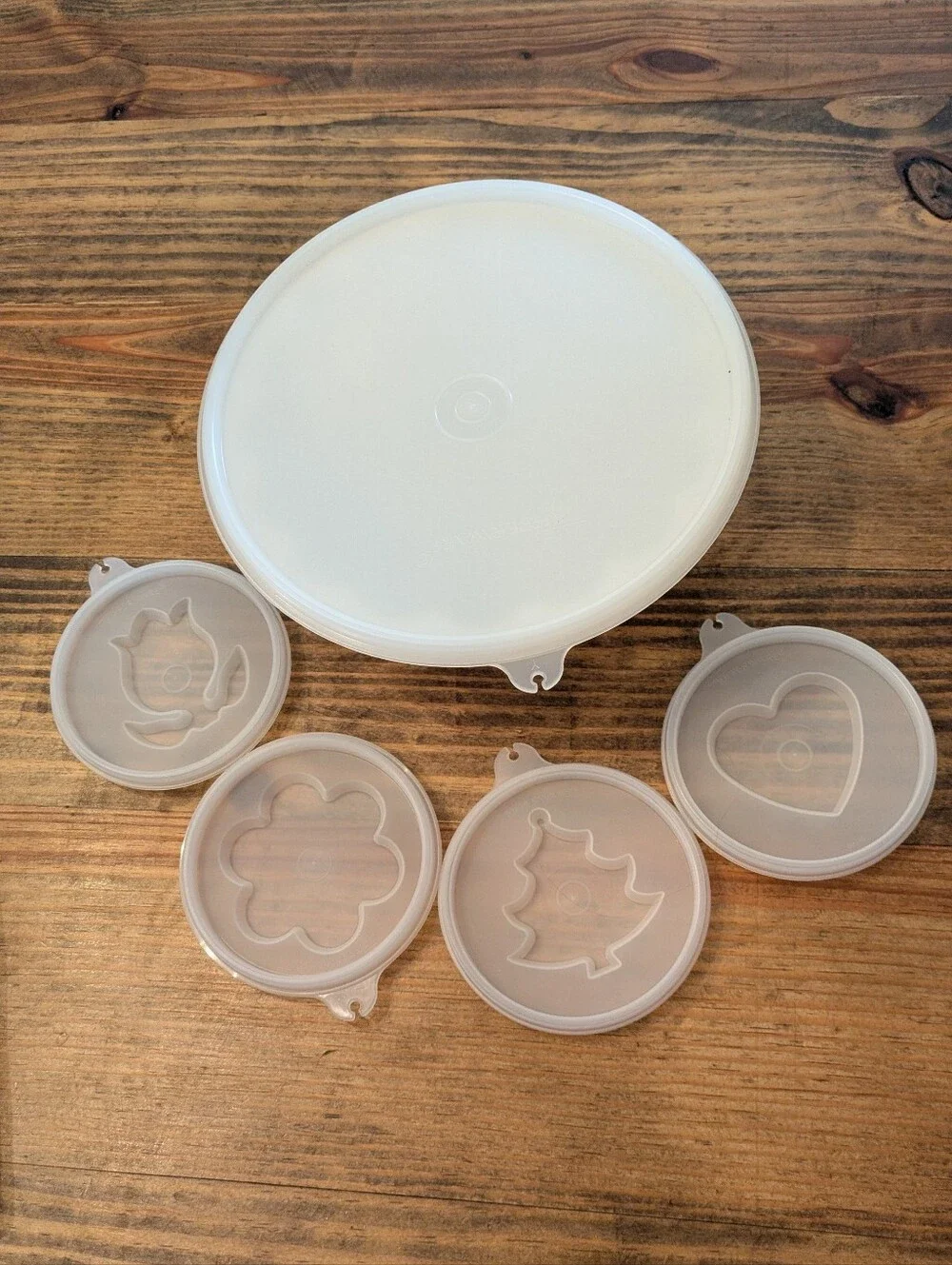 Tupperware Jello Mold with 5 Interchangeable Inserts
